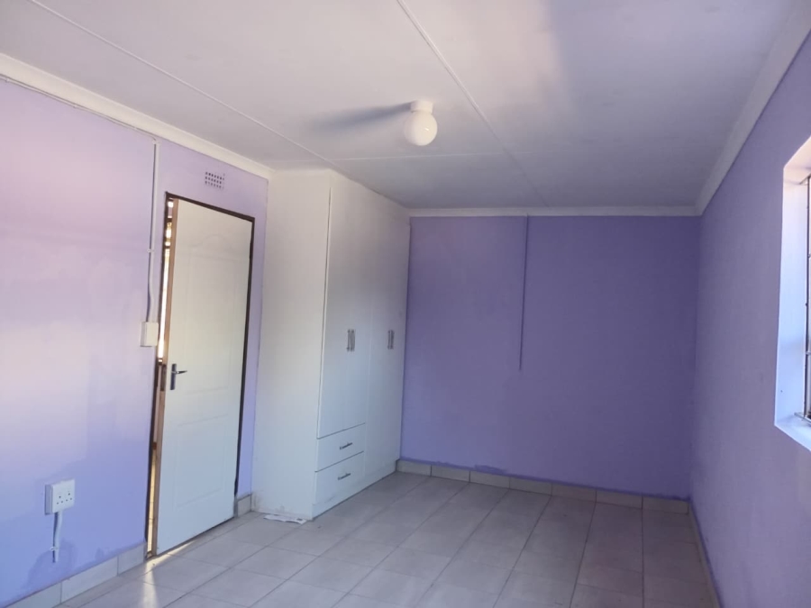 To Let 1 Bedroom Property for Rent in Oos Einde North West